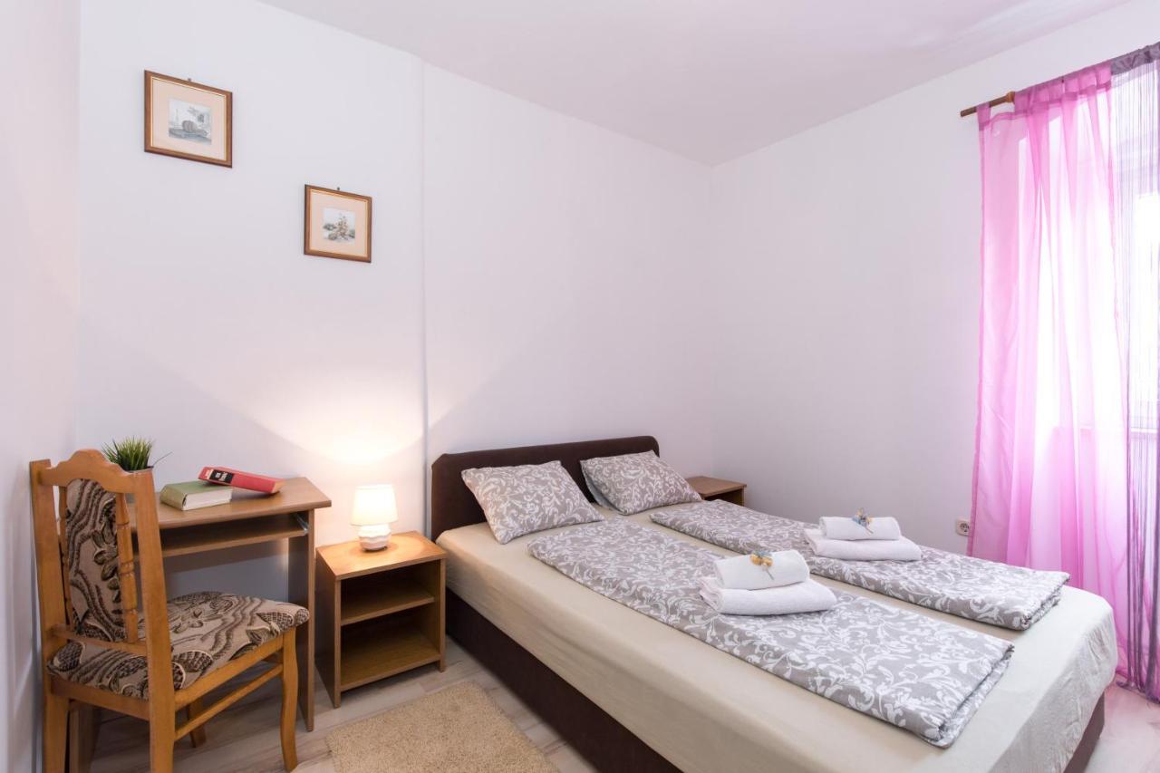 Pape Punat Apartmani I Sobe Exteriör bild