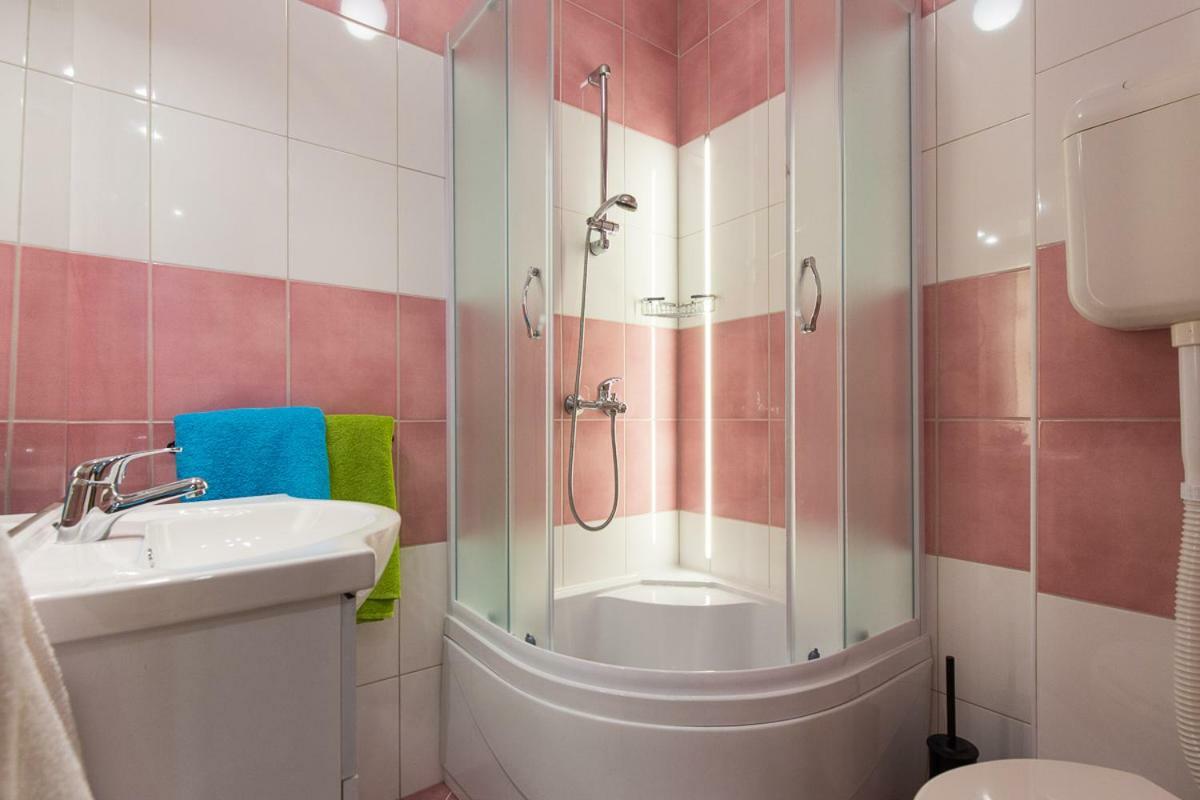 Pape Punat Apartmani I Sobe Exteriör bild